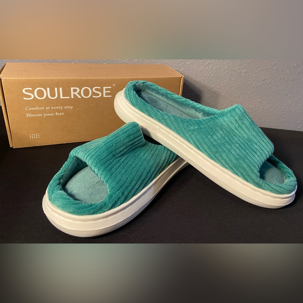 SOUL ROSE ~ Slippers ~ Sz 40 ~ Green ~ Memory Foam ~ New in Box!  Gift Ready!